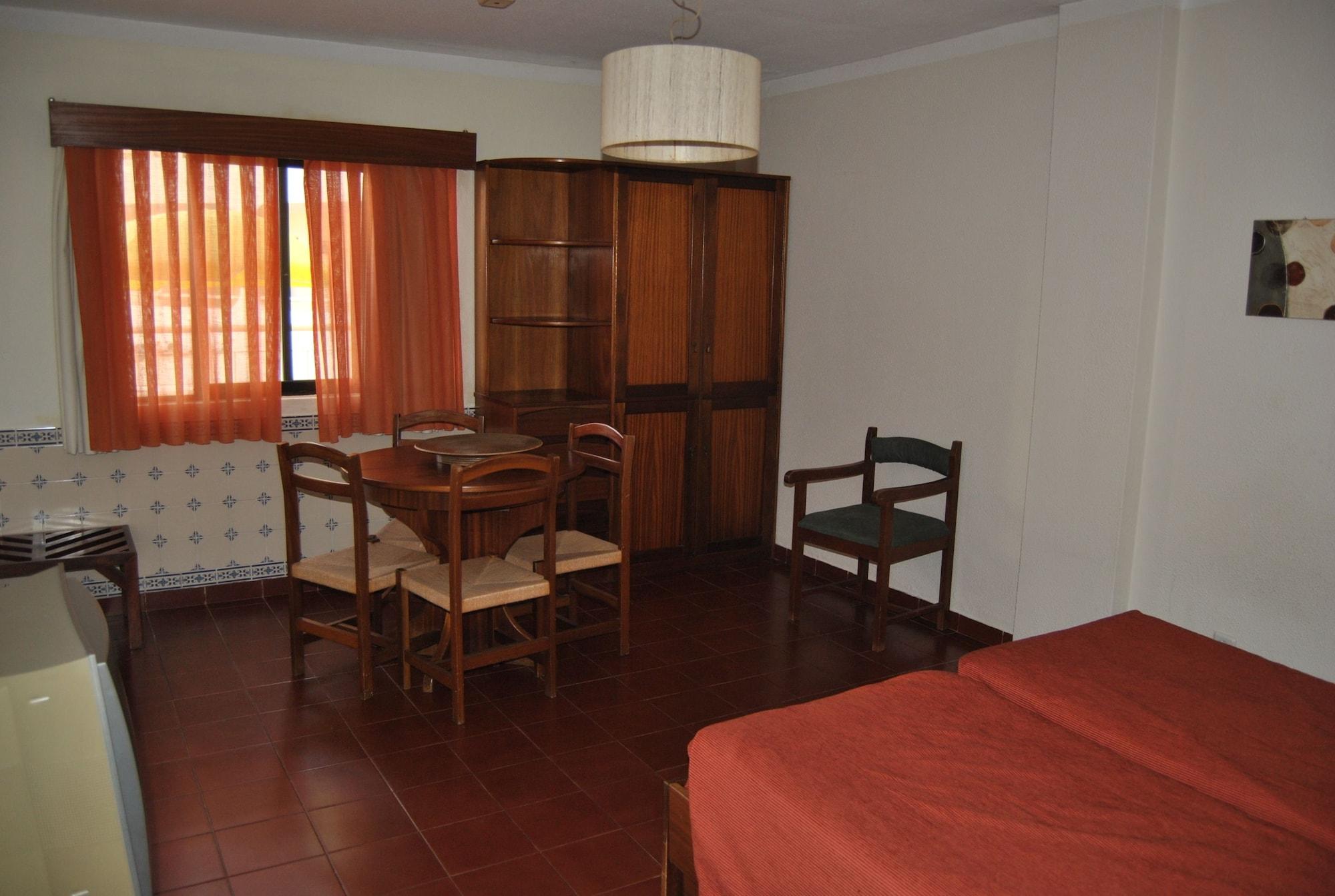 Apartamentos Olhos Do Mar Albufeira Dış mekan fotoğraf