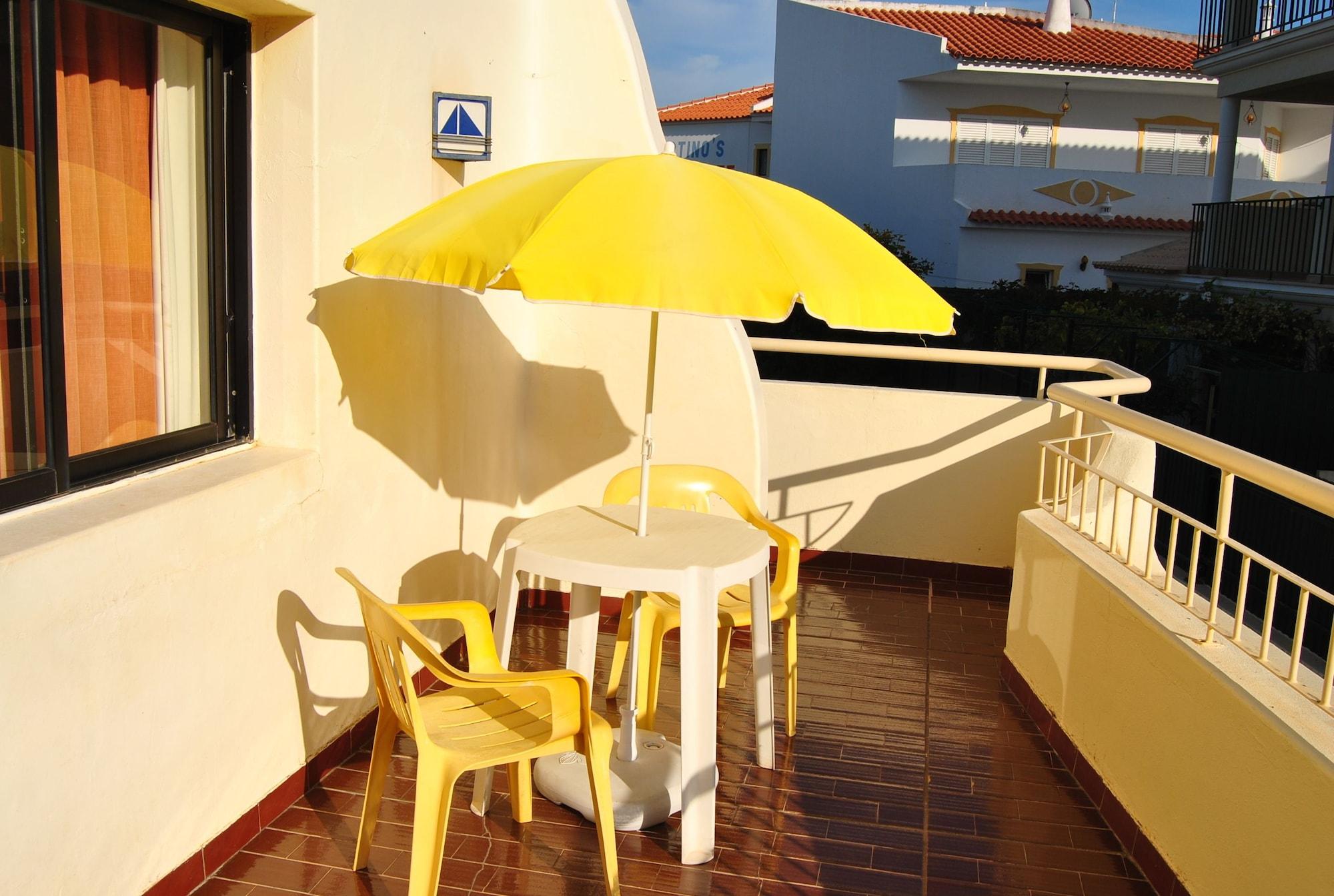 Apartamentos Olhos Do Mar Albufeira Dış mekan fotoğraf